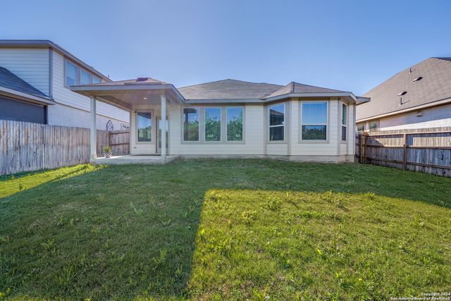 9543 Witten Dr, San Antonio, TX 78254