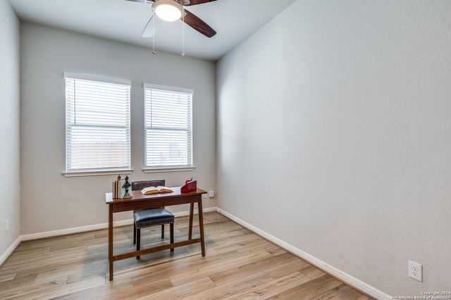 9543 Witten Dr, San Antonio, TX 78254