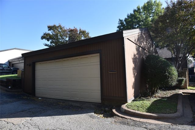 5506 Willow Circle, Fort Worth, TX 76112