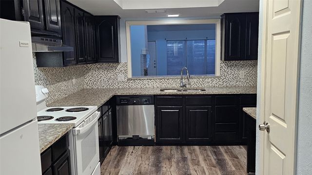 5506 Willow Circle, Fort Worth, TX 76112