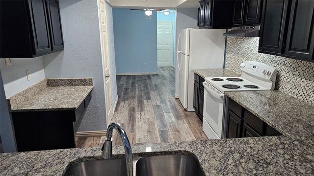 5506 Willow Circle, Fort Worth, TX 76112