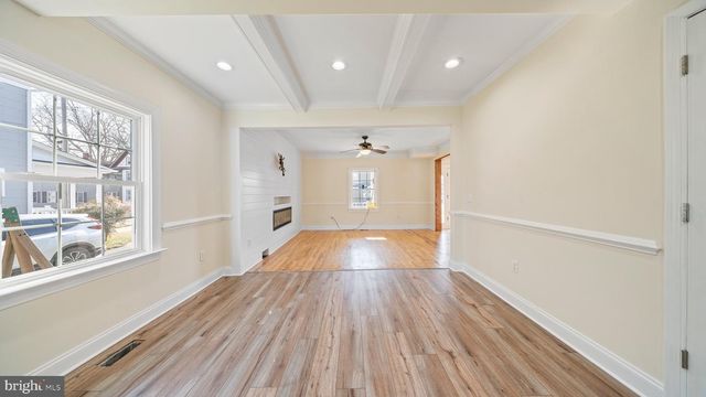 301 E CHESTNUT ST, Delmar, MD 21875