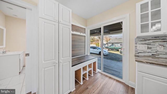 301 E CHESTNUT ST, Delmar, MD 21875