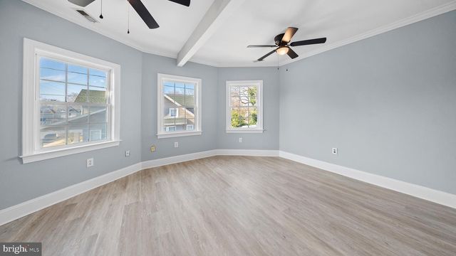 301 E CHESTNUT ST, Delmar, MD 21875