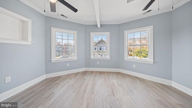 301 E CHESTNUT ST, Delmar, MD 21875