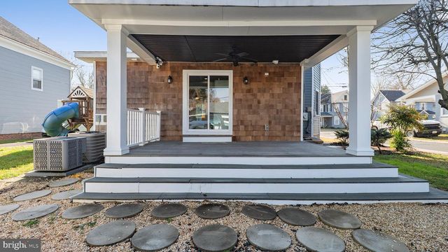 301 E CHESTNUT ST, Delmar, MD 21875