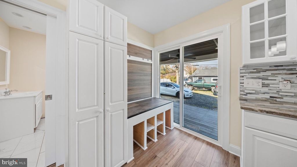 Image 21 of property listing at 301 E CHESTNUT ST, Delmar, MD 21875