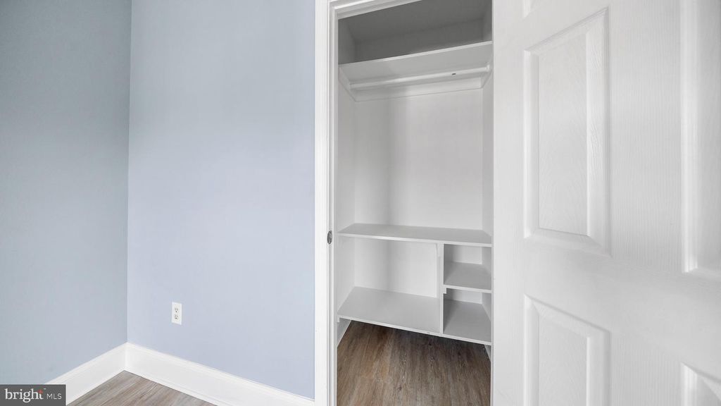 Image 31 of property listing at 301 E CHESTNUT ST, Delmar, MD 21875