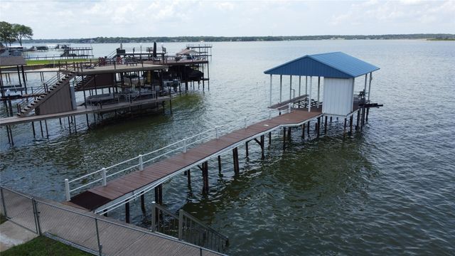156 Ocean Drive, Gun Barrel City, TX 75156