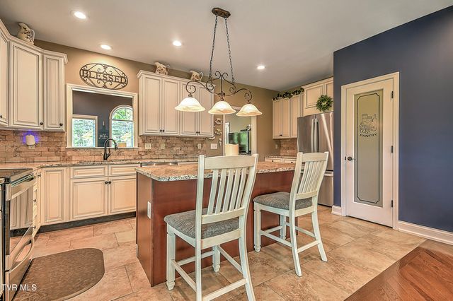 1790 Seaver Road, Kingsport, TN 37660