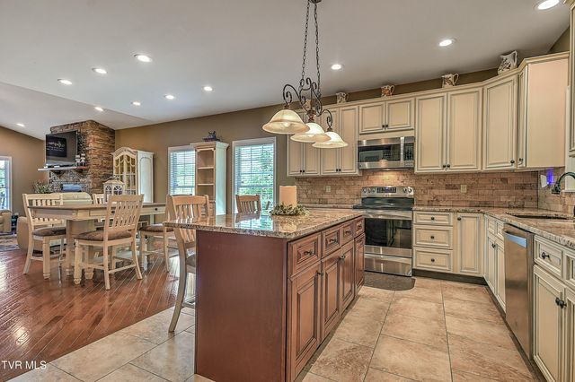 1790 Seaver Road, Kingsport, TN 37660