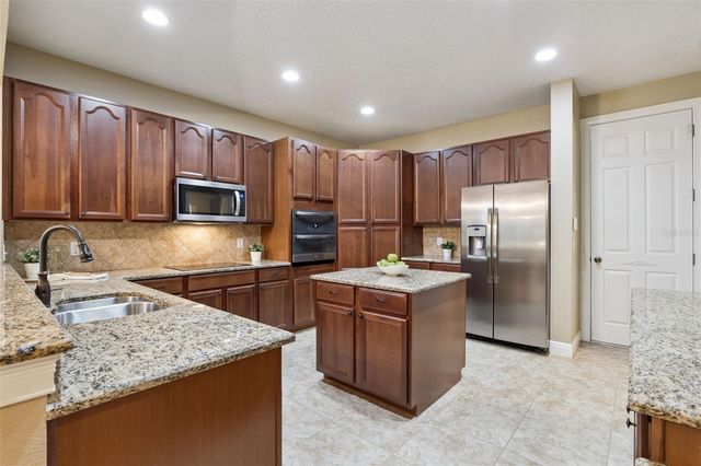 3197 HEIRLOOM ROSE PLACE, Oviedo, FL 32766