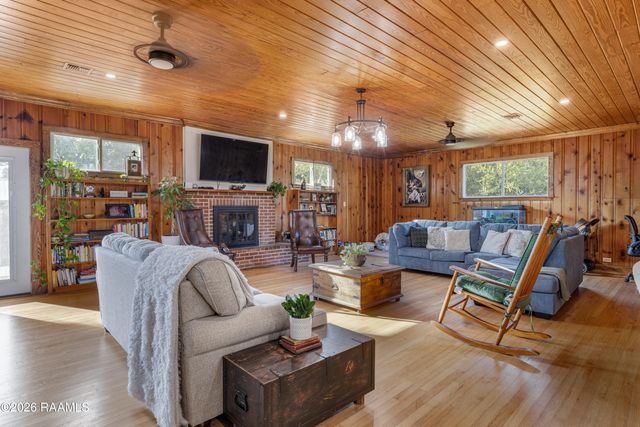 128 Rosier Street, New Iberia, LA 70563