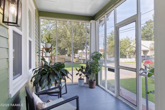 128 Rosier Street, New Iberia, LA 70563