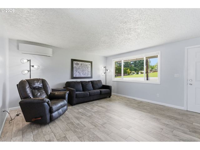 1808 Nw 94th St, Vancouver, WA 98665