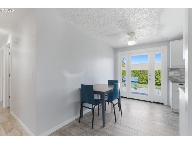 1808 Nw 94th St, Vancouver, WA 98665