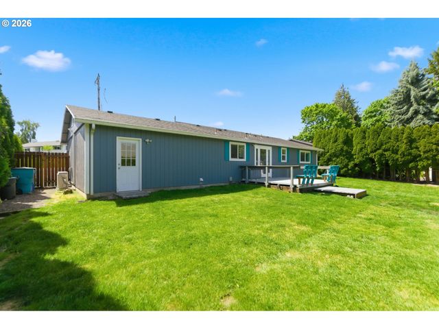 1808 Nw 94th St, Vancouver, WA 98665