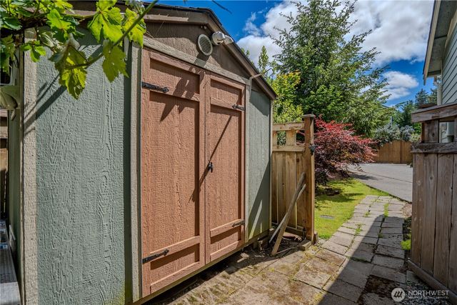 1929 65th Avenue SE, Tumwater, WA 98501