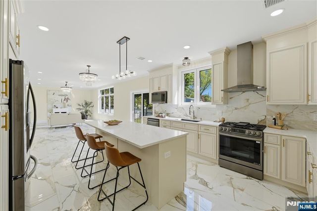 1690 Hamburg Turnpike, Wayne, NJ 07470