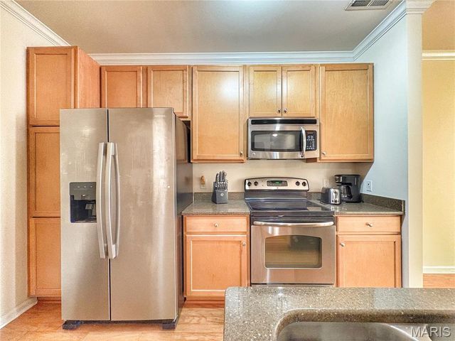 1270 Strassner Drive 3408, Brentwood, MO 63144