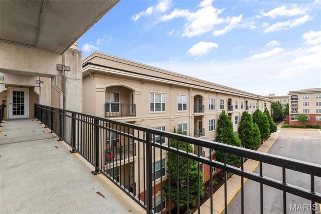 1270 Strassner Drive 3408, Brentwood, MO 63144