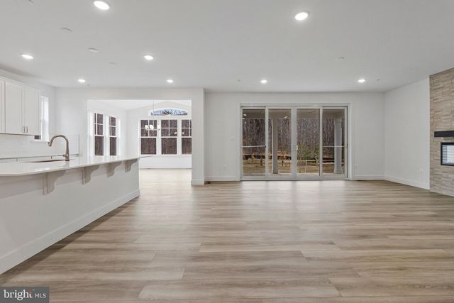 2011 ST. JAMES RD, Accokeek, MD 20607