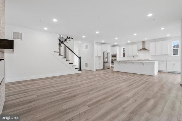 2011 ST. JAMES RD, Accokeek, MD 20607