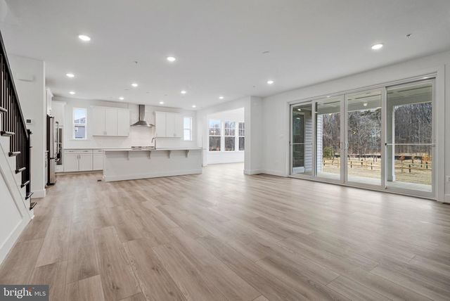 2011 ST. JAMES RD, Accokeek, MD 20607