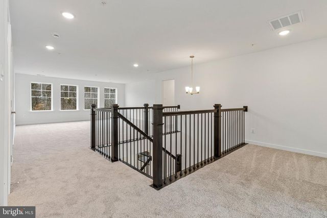 2011 ST. JAMES RD, Accokeek, MD 20607