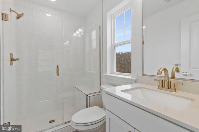 2011 ST. JAMES RD, Accokeek, MD 20607