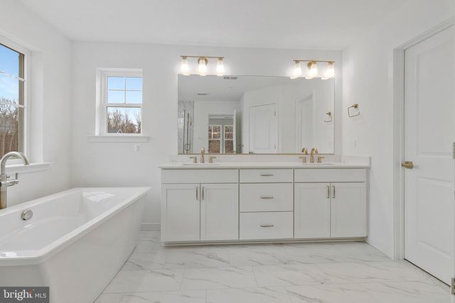 2011 ST. JAMES RD, Accokeek, MD 20607