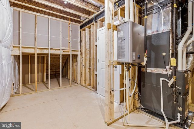 2011 ST. JAMES RD, Accokeek, MD 20607