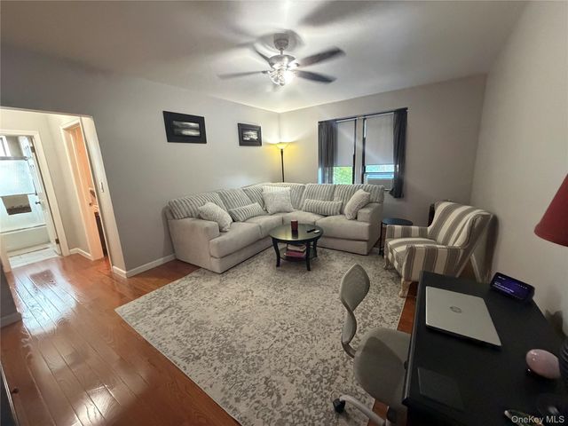 30 Windsor Terrace 2D, White Plains, NY 10601