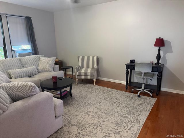 30 Windsor Terrace 2D, White Plains, NY 10601