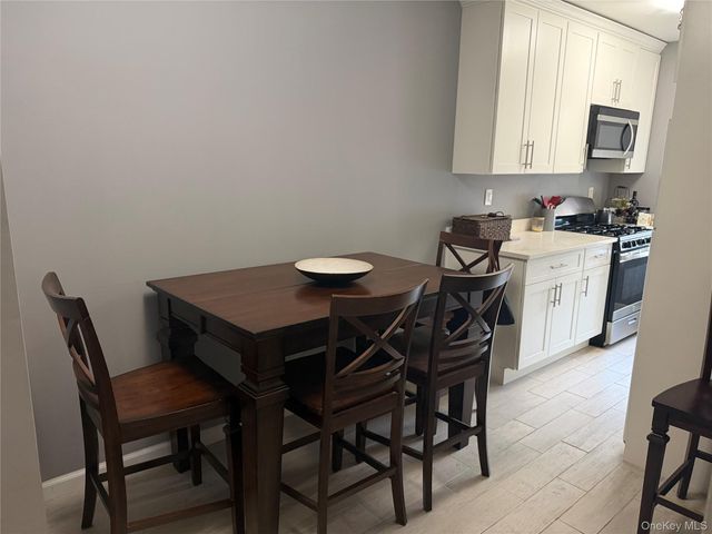 30 Windsor Terrace 2D, White Plains, NY 10601