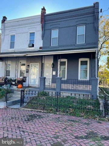 346 PARKER ST, Chester, PA 19013