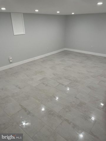 346 PARKER ST, Chester, PA 19013