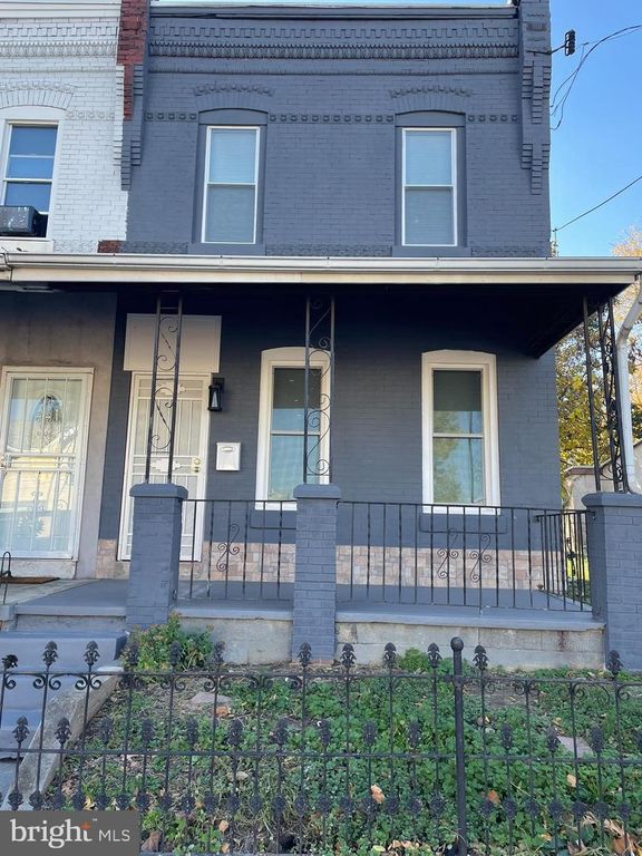 346 PARKER ST, Chester, PA 19013