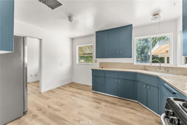 237 W Van Koevering Street, Rialto, CA 92376