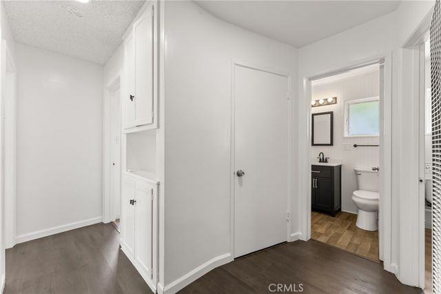 237 W Van Koevering Street, Rialto, CA 92376