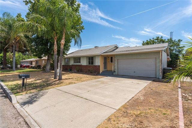 237 W Van Koevering Street, Rialto, CA 92376