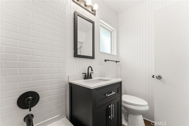 237 W Van Koevering Street, Rialto, CA 92376