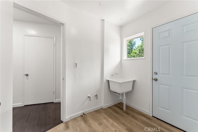 237 W Van Koevering Street, Rialto, CA 92376