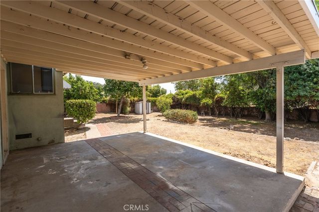 237 W Van Koevering Street, Rialto, CA 92376