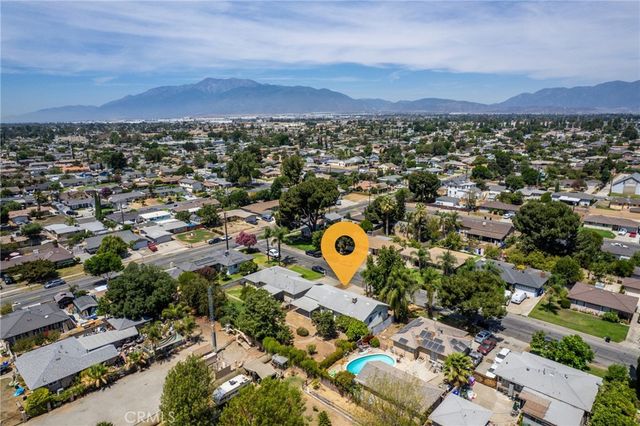 237 W Van Koevering Street, Rialto, CA 92376