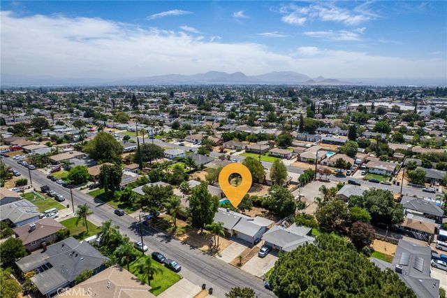 237 W Van Koevering Street, Rialto, CA 92376