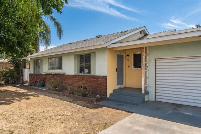 237 W Van Koevering Street, Rialto, CA 92376