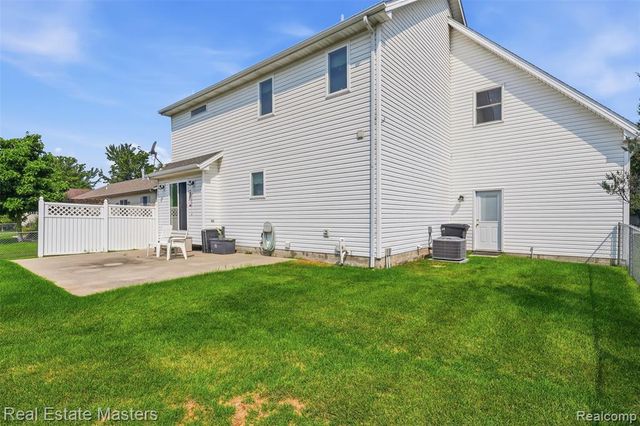 4741 Ridgewood Drive, Kimball, MI 48074