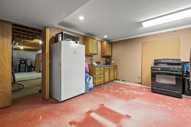 1157 Bluestem COURT, Elkhorn, WI 53121