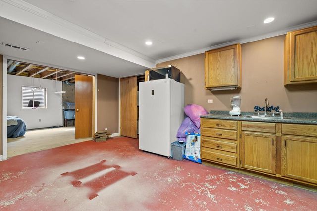 1157 Bluestem COURT, Elkhorn, WI 53121